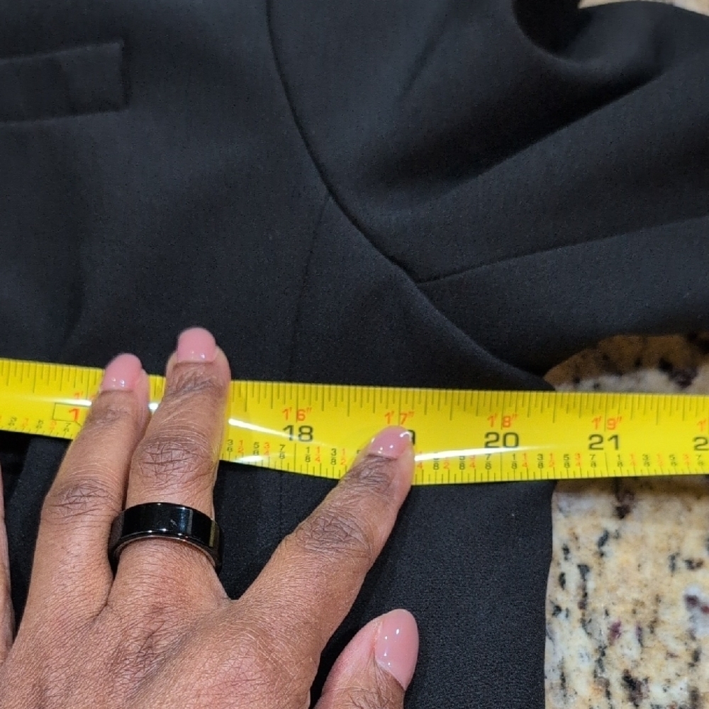 NWT Express Classic Black Supersoft Twill Suit Jacket Blazer - Large - Picture 11 of 15